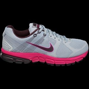 Nike Zoom running shoes size 7.5 pink/gray